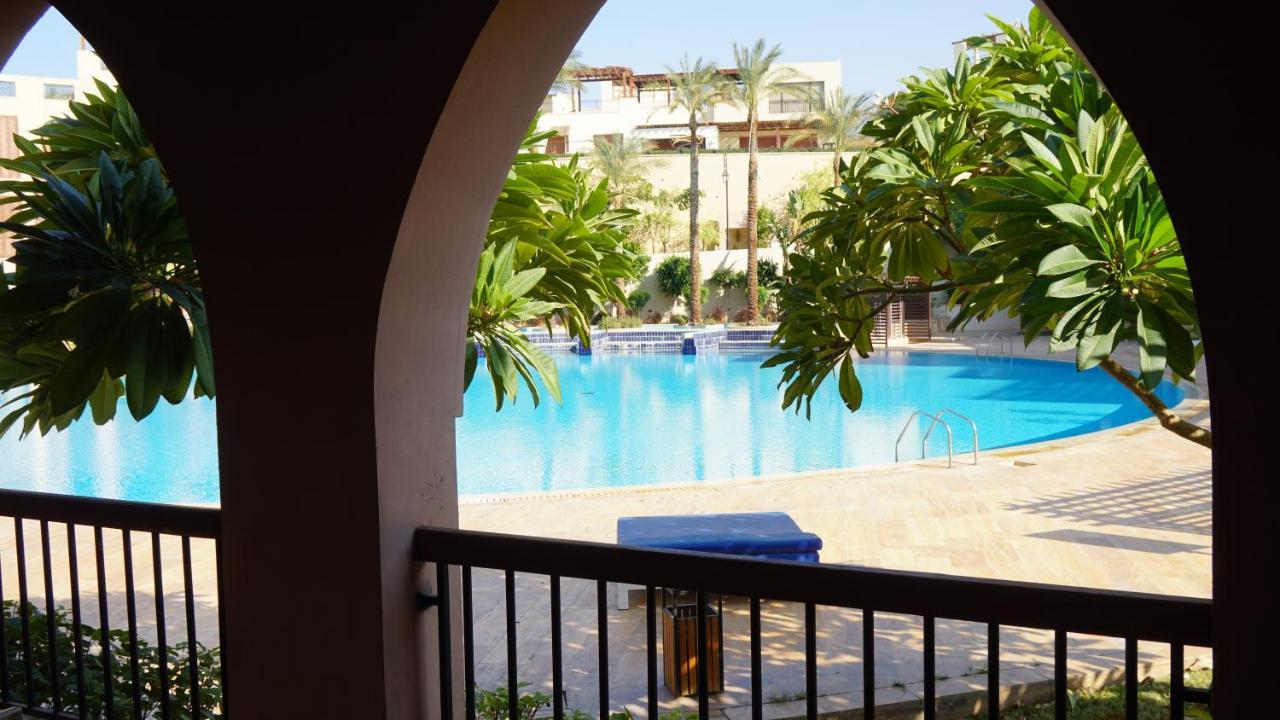 Ground Floor Apartment By Circular Pool In Talabay Aqaba Exteriör bild