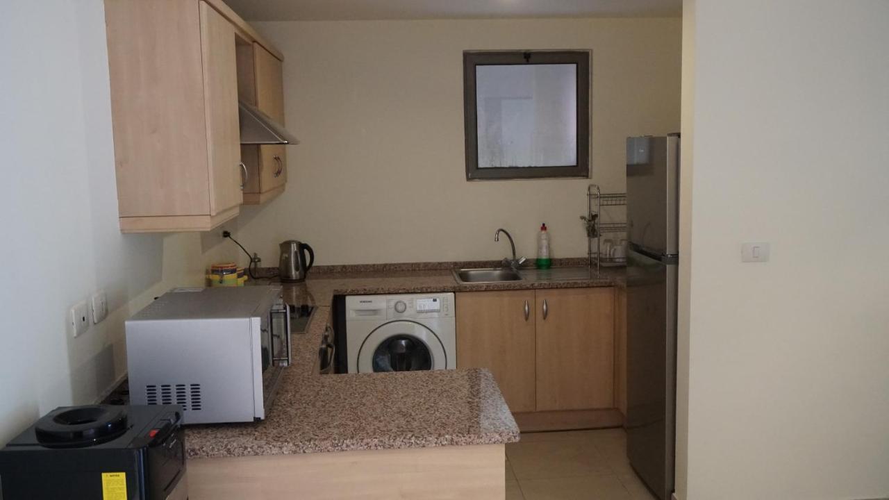 Ground Floor Apartment By Circular Pool In Talabay Aqaba Exteriör bild