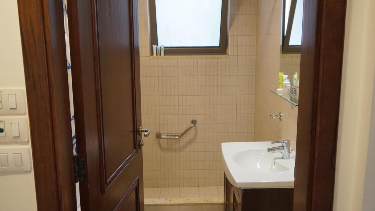 Ground Floor Apartment By Circular Pool In Talabay Aqaba Exteriör bild