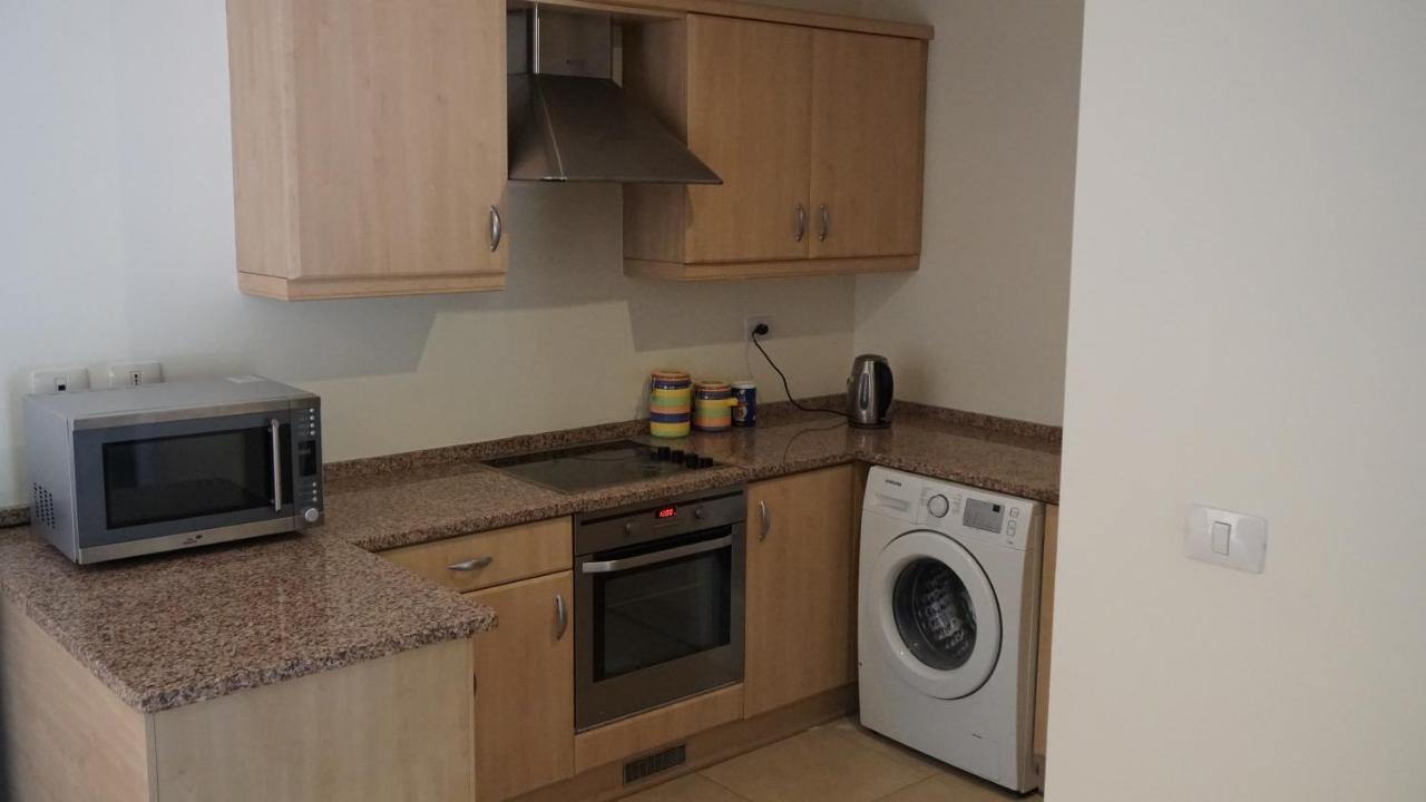Ground Floor Apartment By Circular Pool In Talabay Aqaba Exteriör bild
